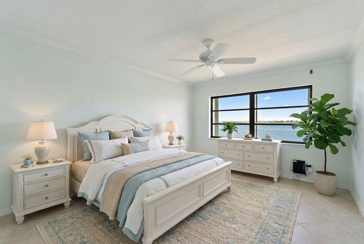 PIERPOINT YACHT CLUB CONDO - Residential