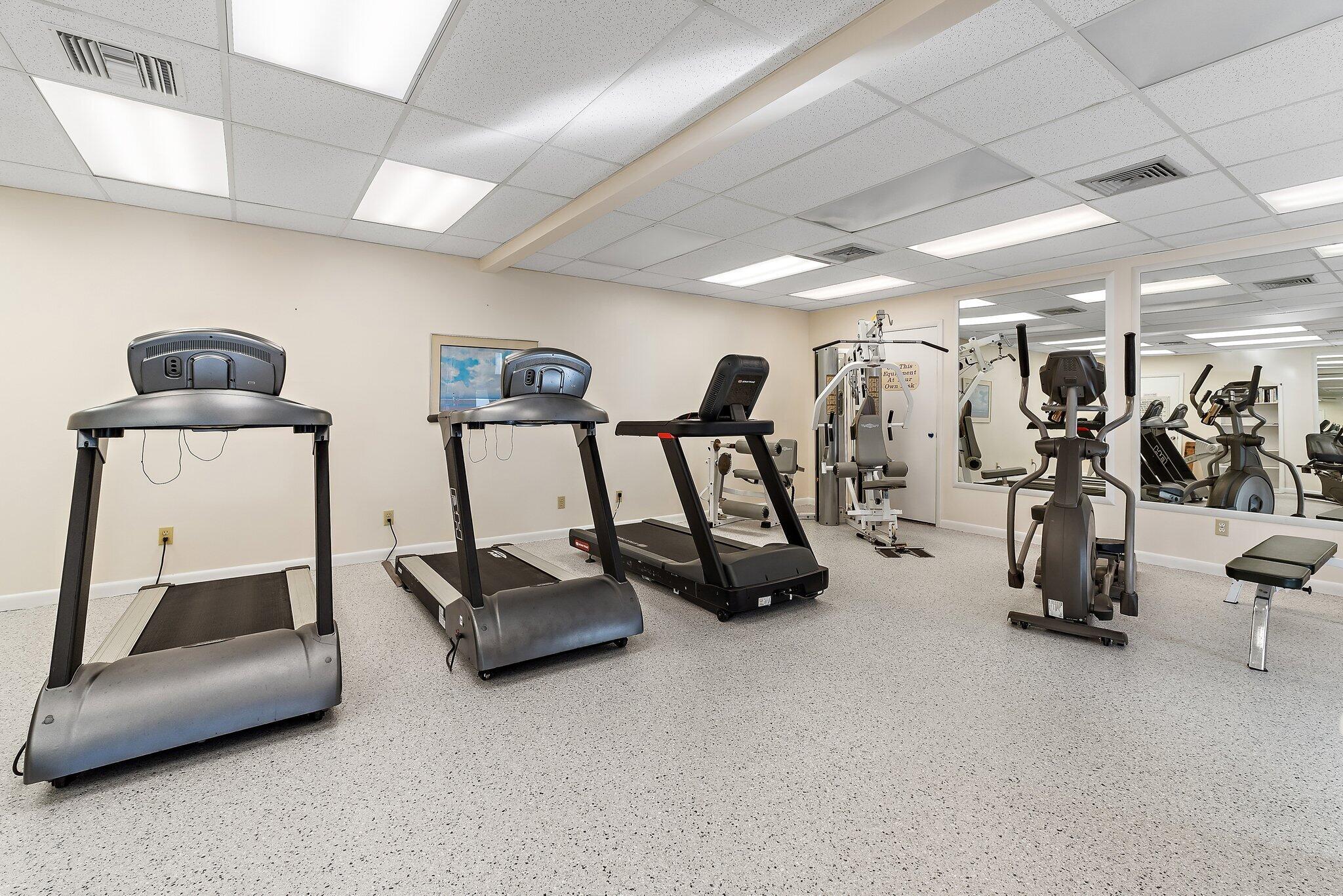 PIERPOINT YACHT CLUB CONDO - Residential