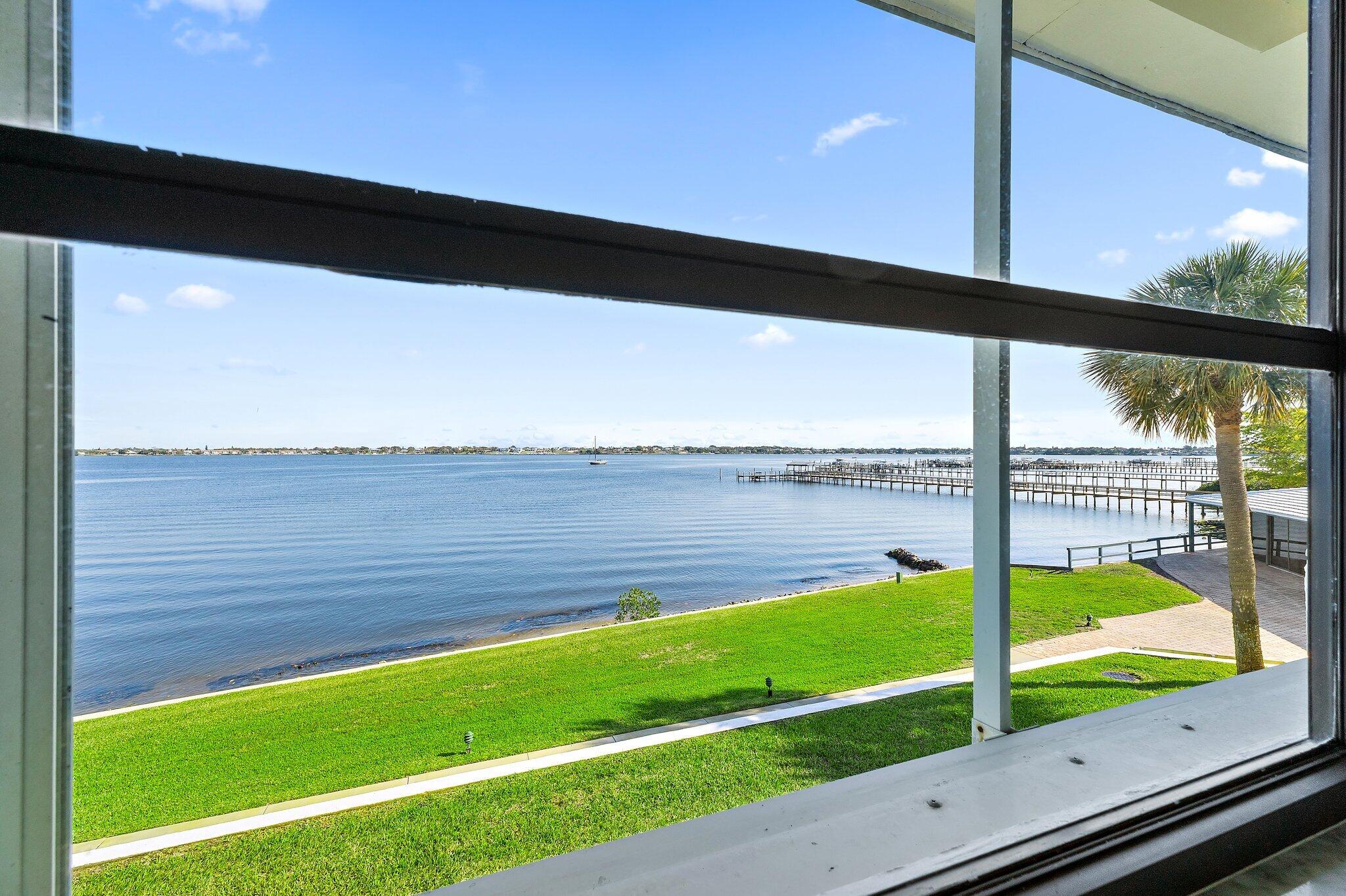 PIERPOINT YACHT CLUB CONDO - Residential