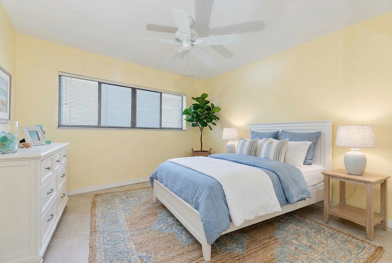 PIERPOINT YACHT CLUB CONDO - Residential