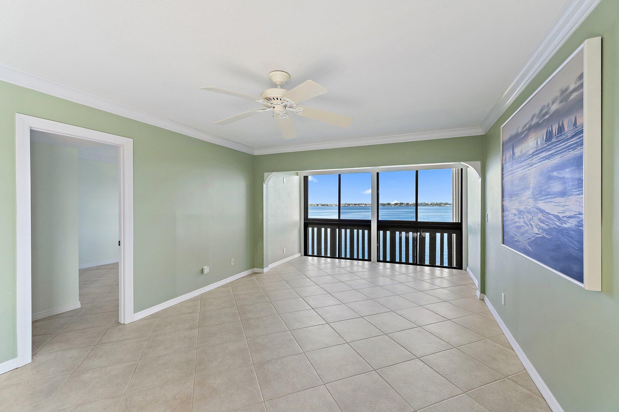 PIERPOINT YACHT CLUB CONDO - Residential
