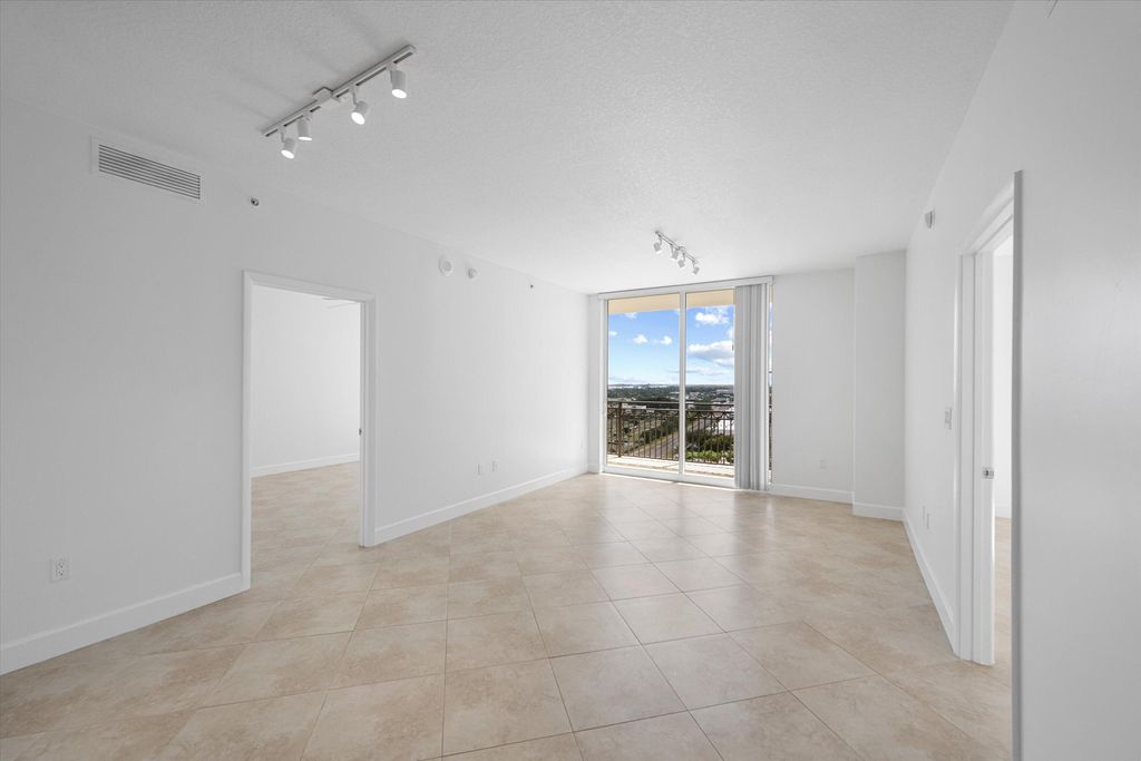 Photo of 550 Okeechobee Boulevard #1605, West Palm Beach, FL 33401 (MLS # B26014400)
