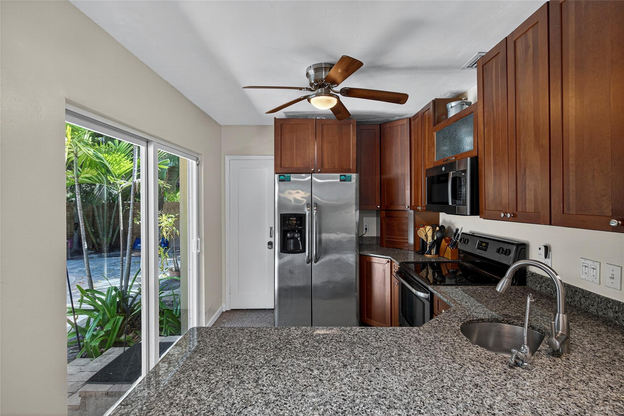1515 NE 14th St