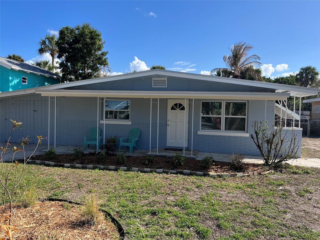 Photo of 2172 NE Pelican Terrace, Jensen Beach, FL 34957 (MLS # F10552362)