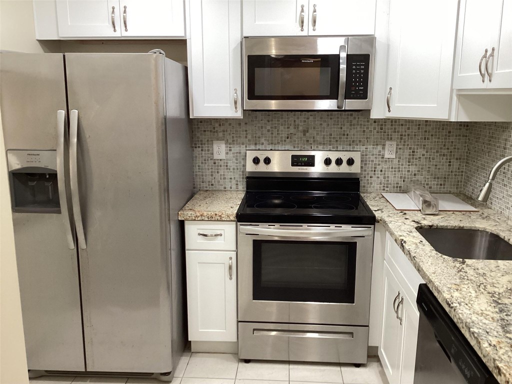 9235 SW 8th Street 509