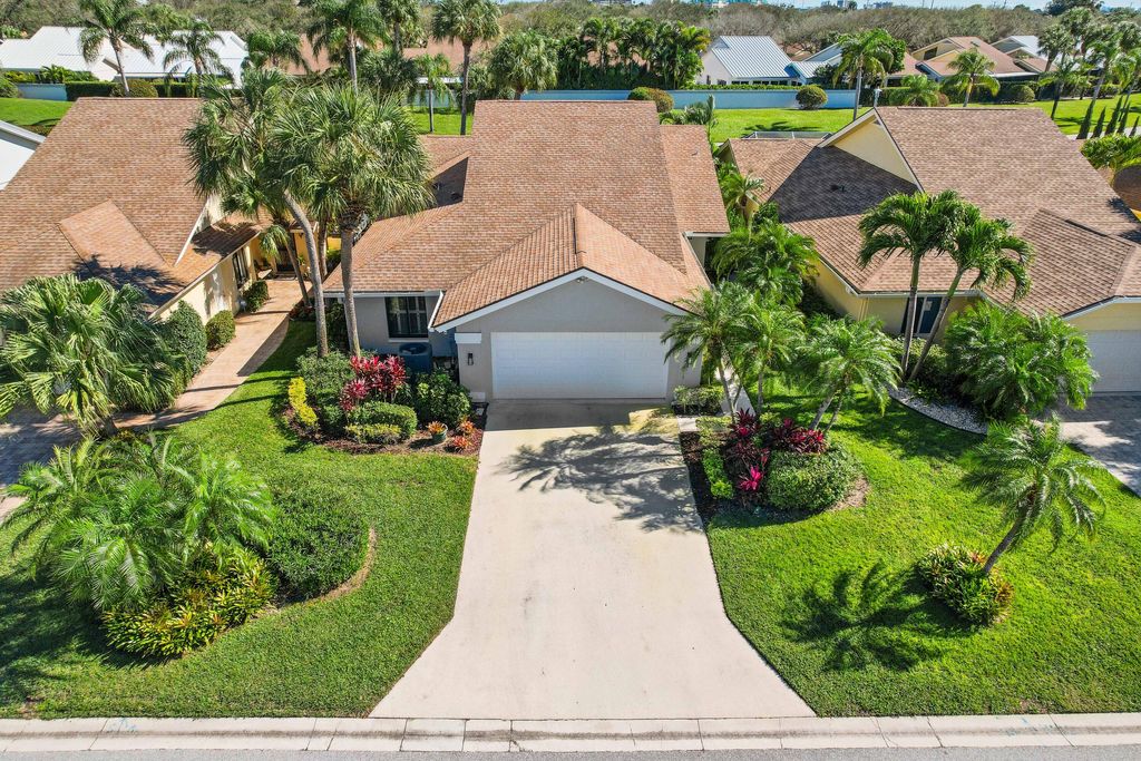 Photo of 143 Beach Summit Court, Jupiter, FL 33477 (MLS # R10955431)