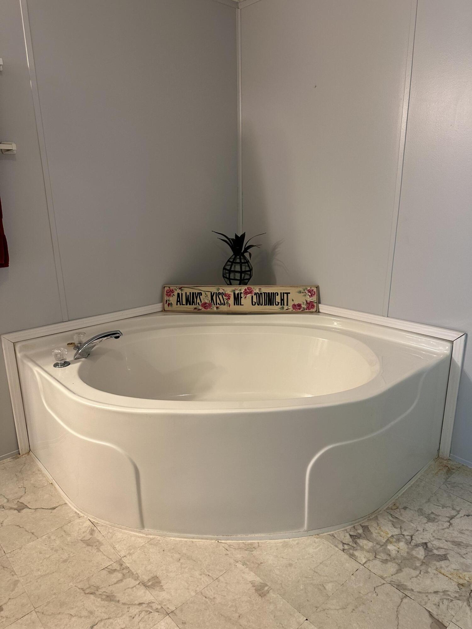 SEMINOLE COVE CONDOMINIUM - Residential