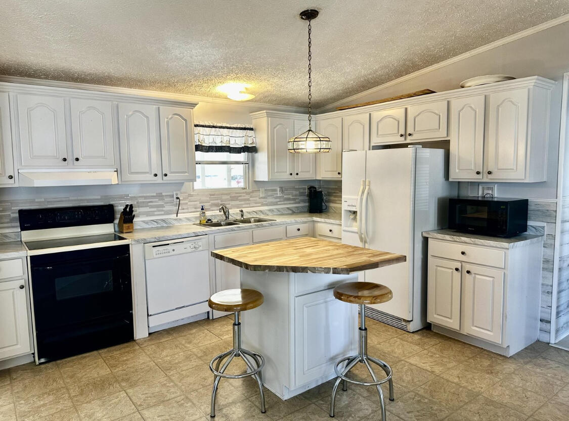 SEMINOLE COVE CONDOMINIUM - Residential