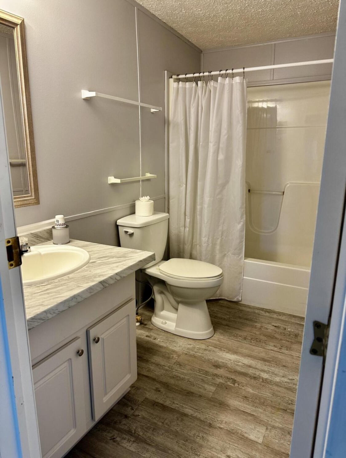 SEMINOLE COVE CONDOMINIUM - Residential