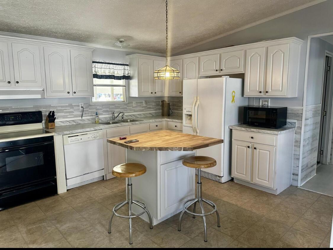 SEMINOLE COVE CONDOMINIUM - Residential