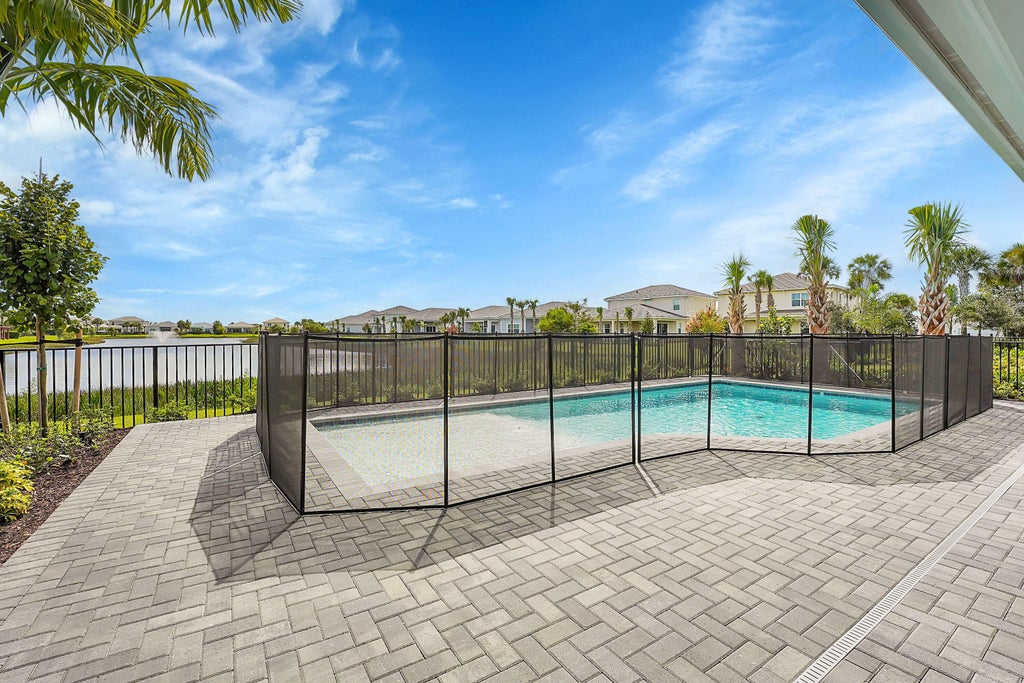 Photo of 12669 Nautilus Circle, Palm Beach Gardens, FL 33412 (MLS # B26085927)