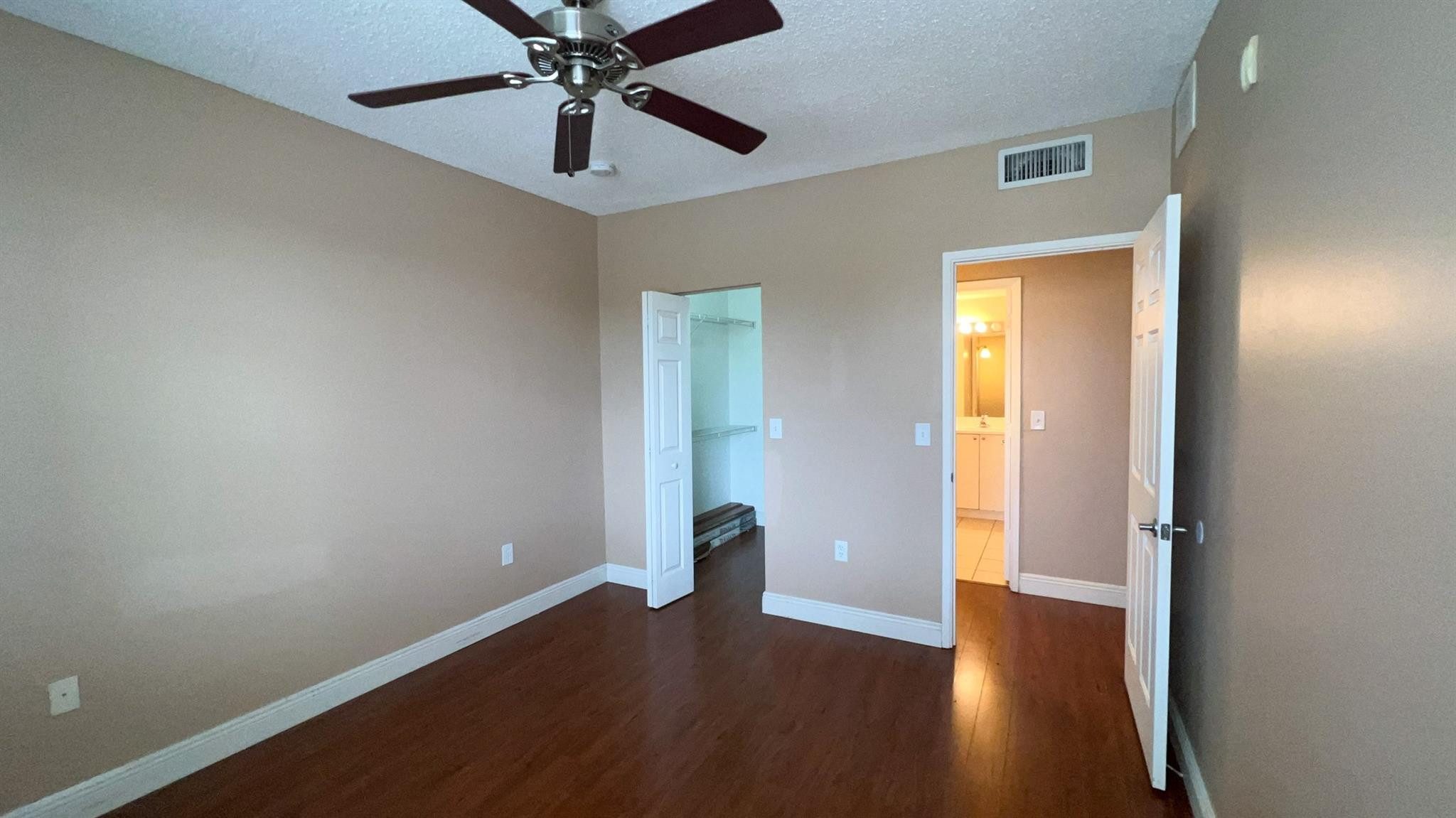 El-Ad Nob Hill Condo - Residential Lease