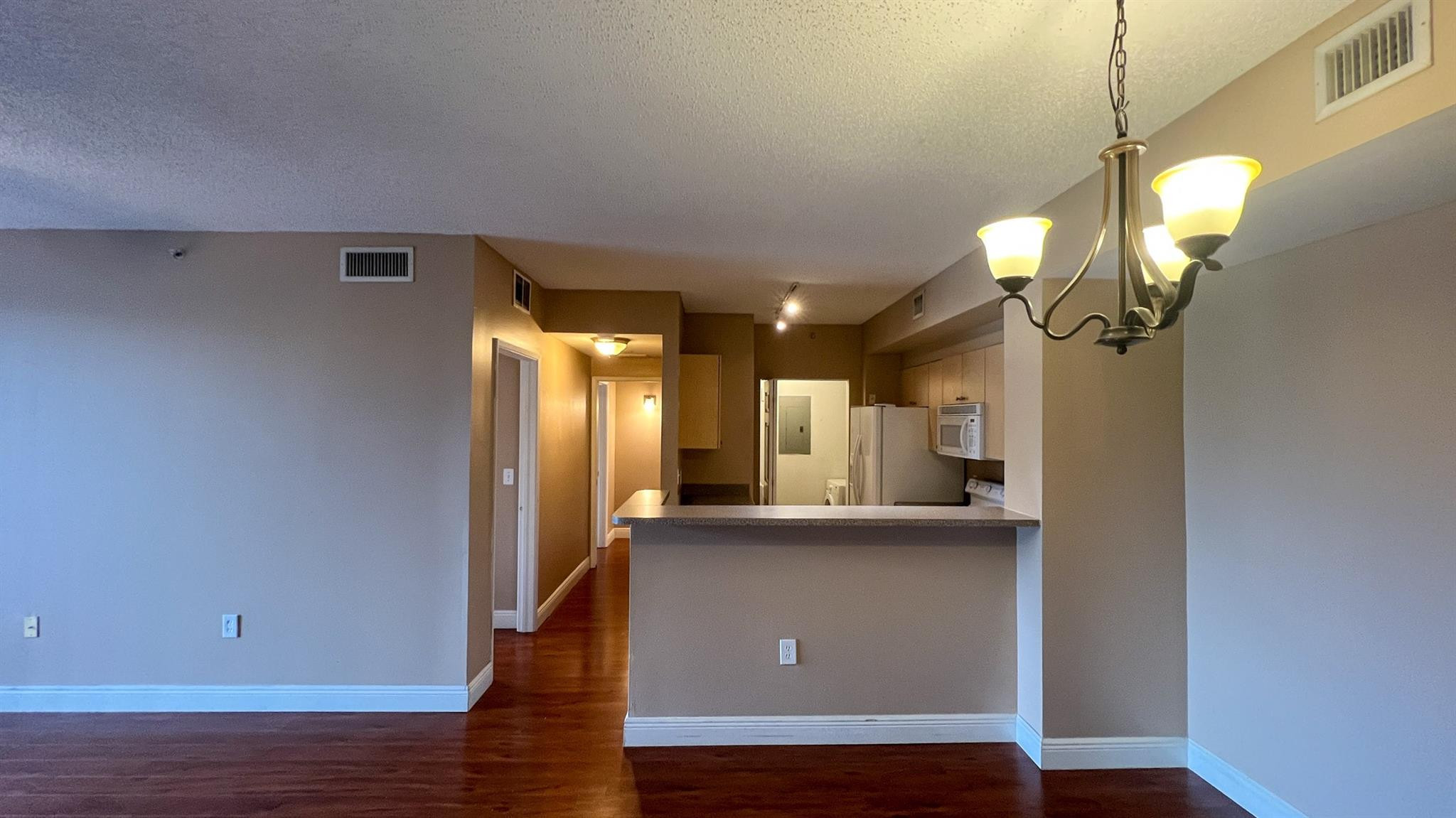 El-Ad Nob Hill Condo - Residential Lease