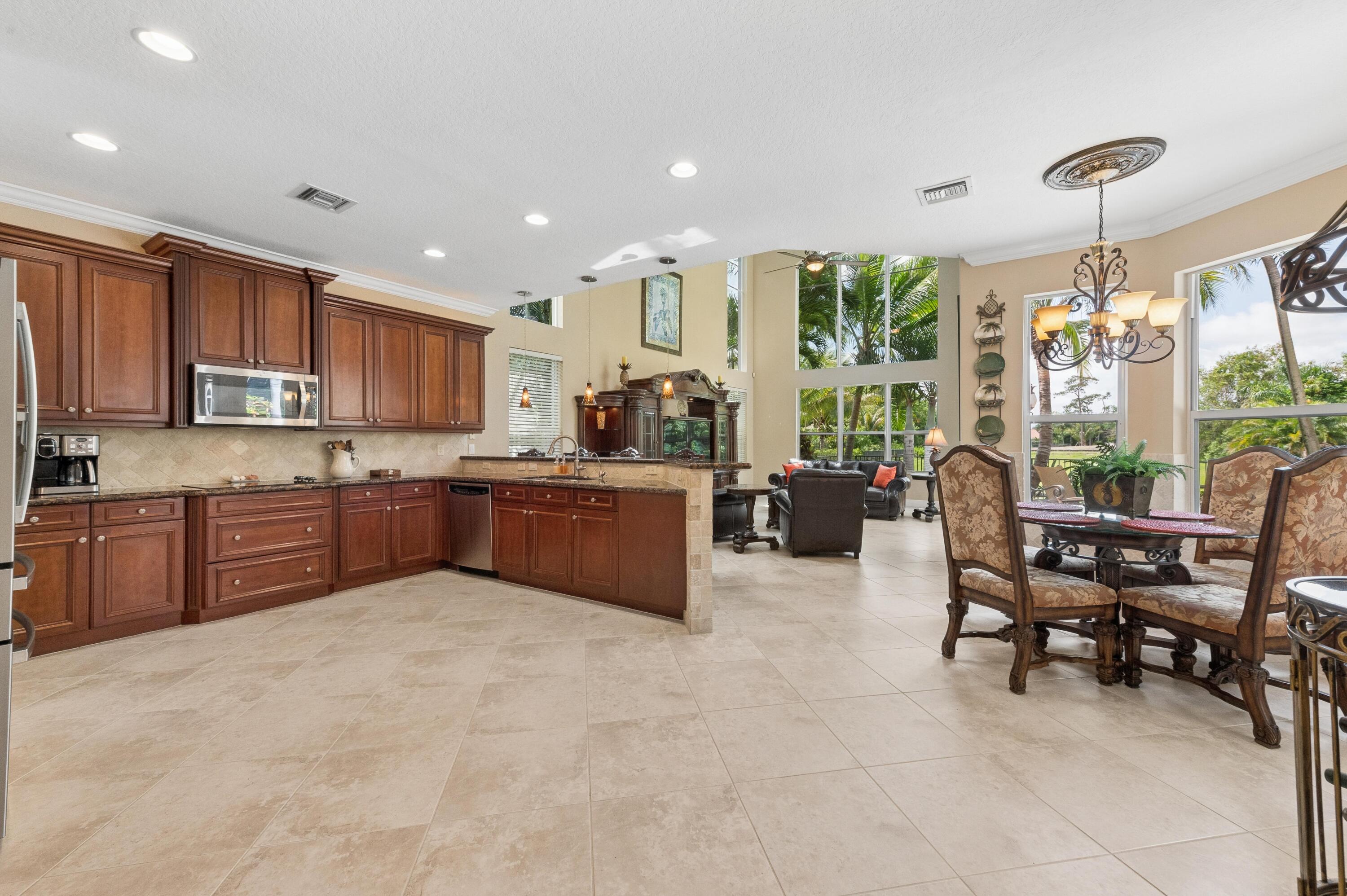 COUNTRY COVE ESTATES - Residential
