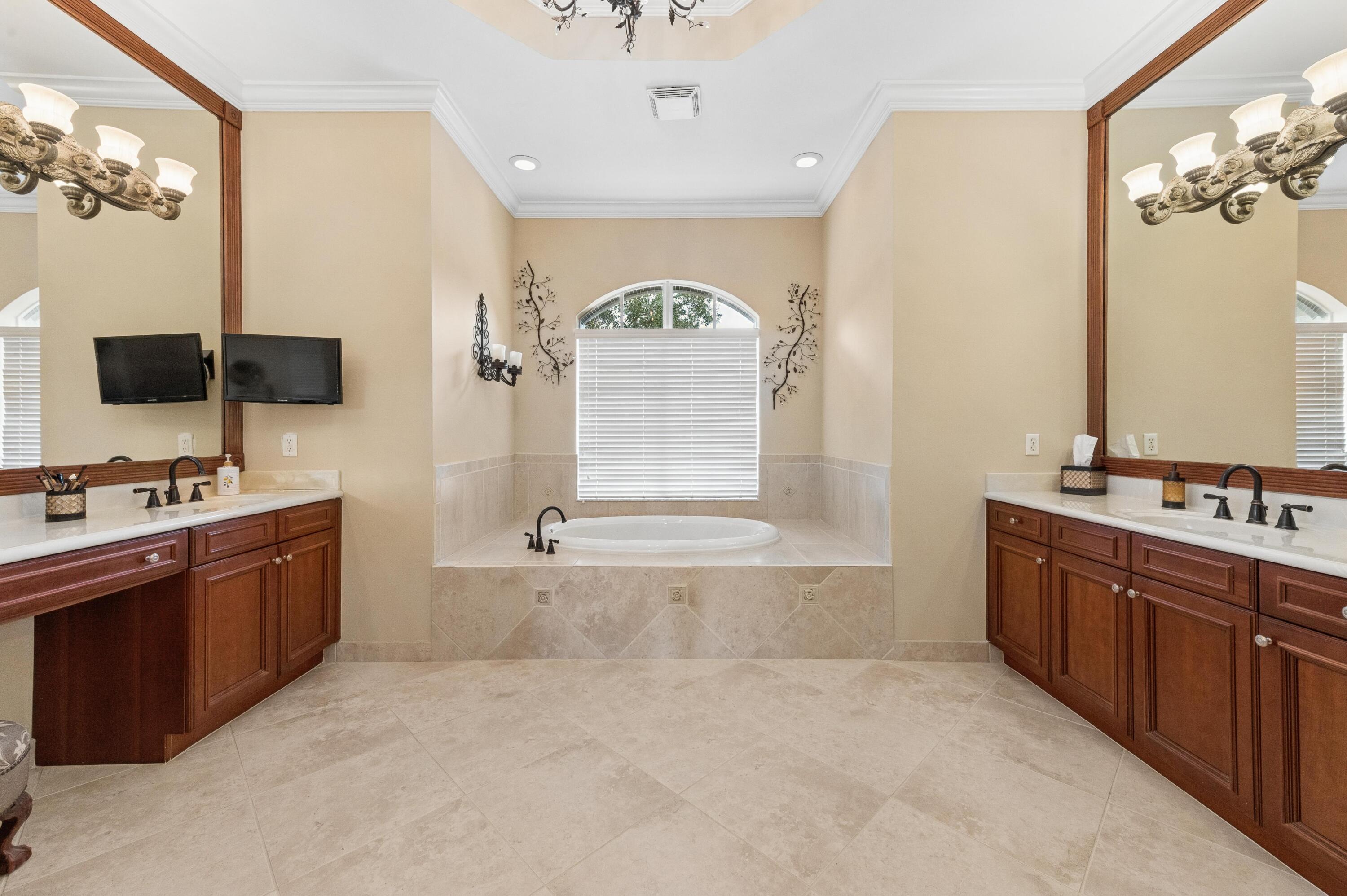 COUNTRY COVE ESTATES - Residential