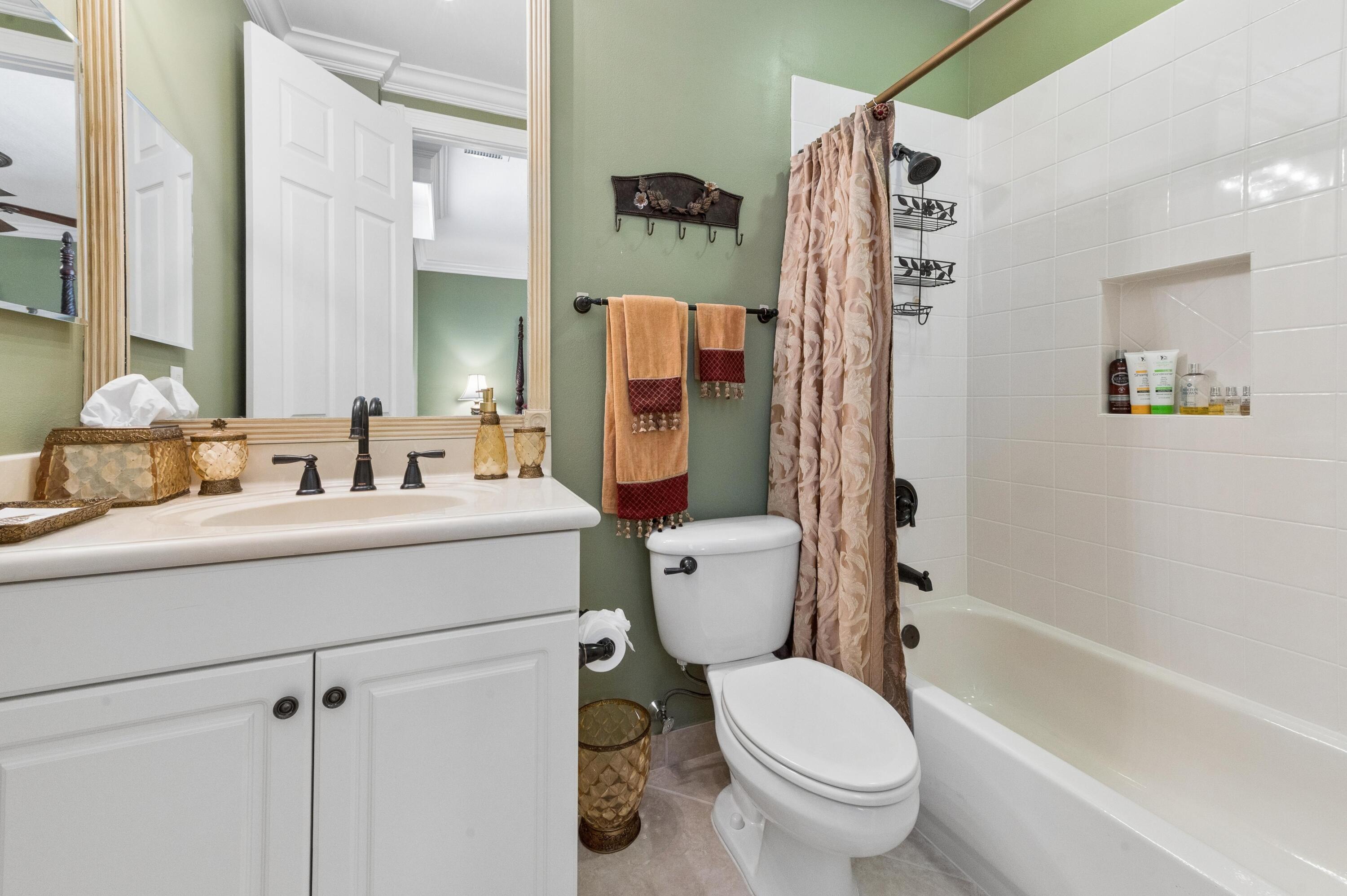 COUNTRY COVE ESTATES - Residential