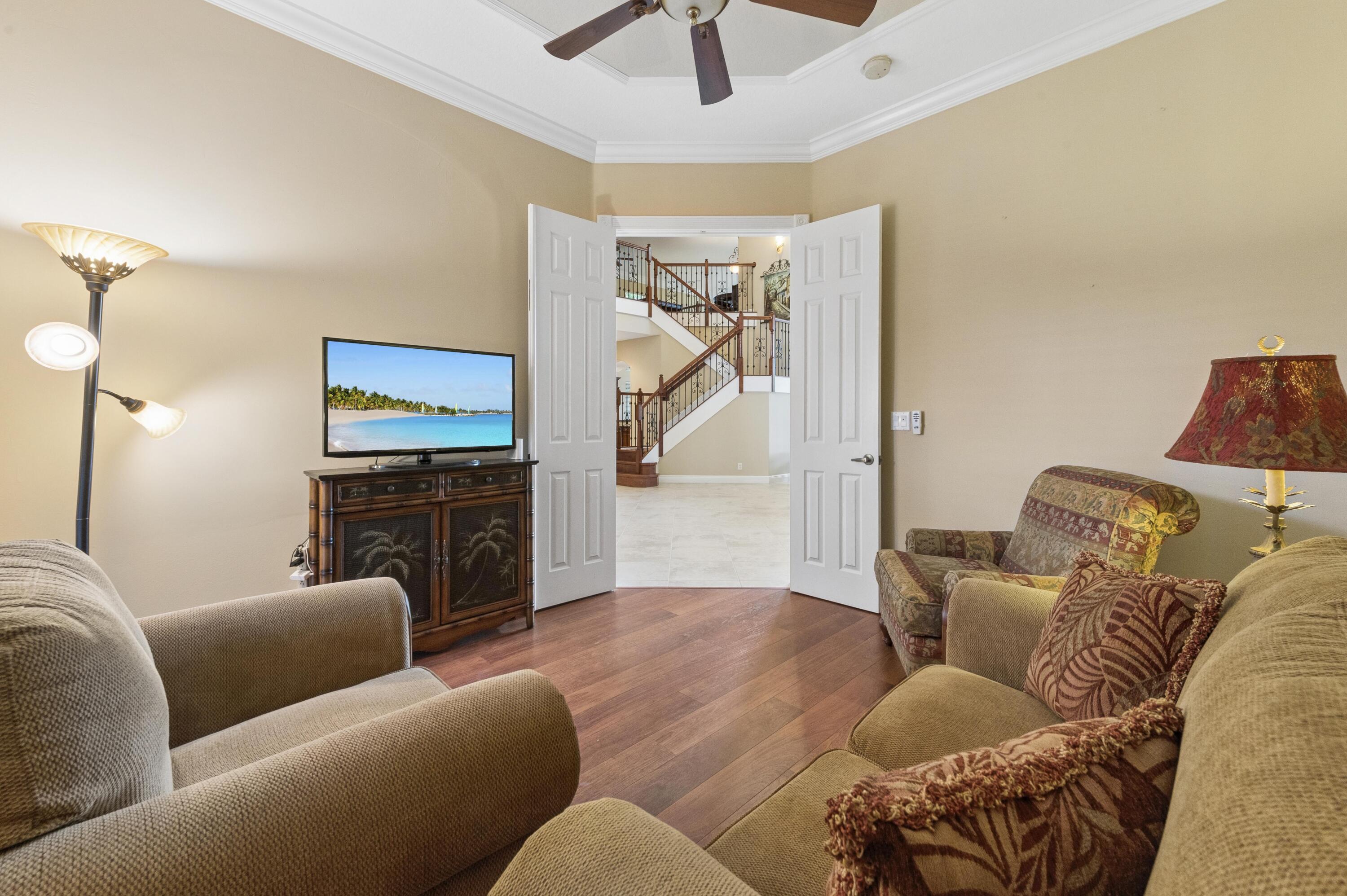 COUNTRY COVE ESTATES - Residential
