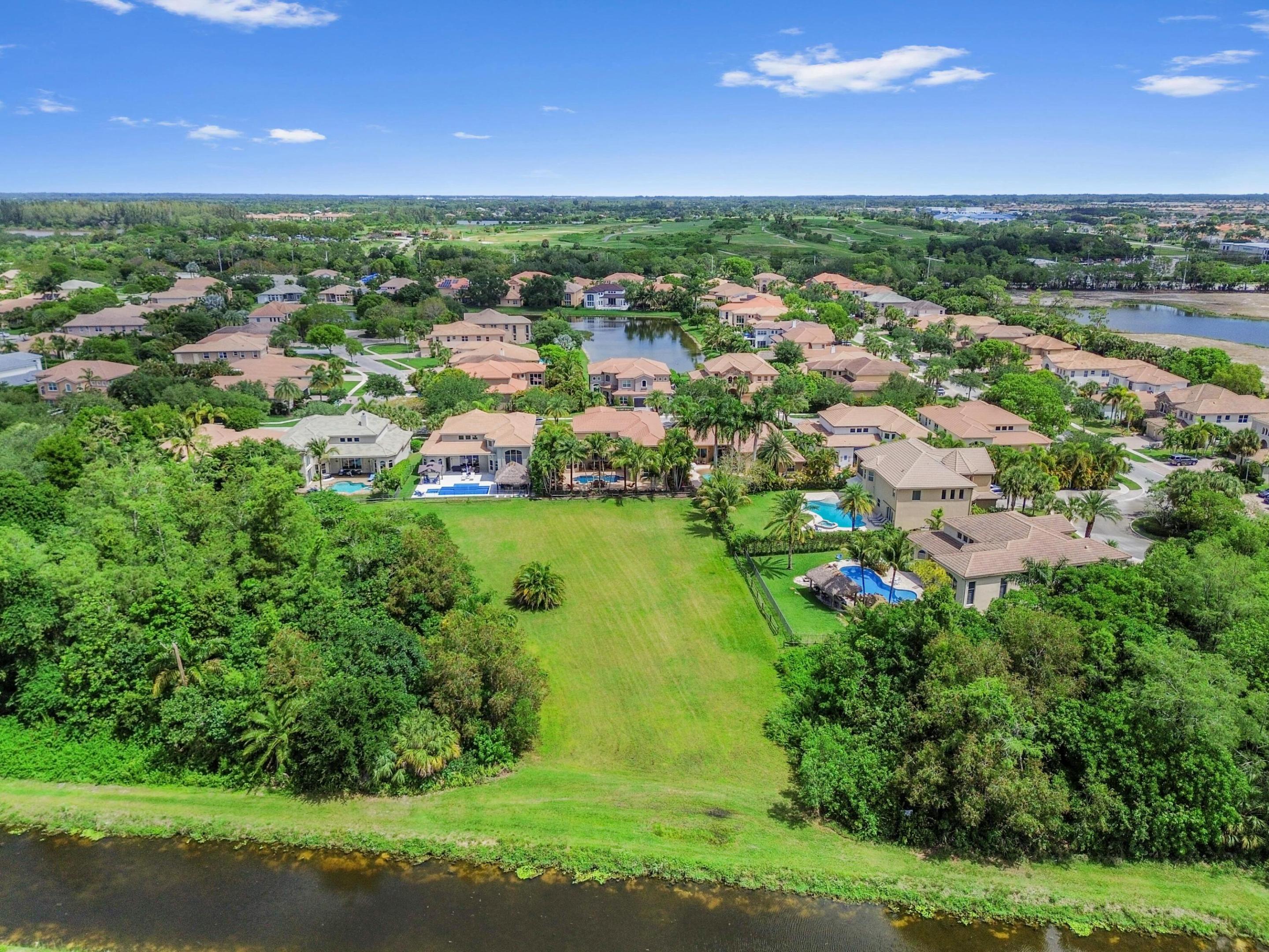 COUNTRY COVE ESTATES - Residential