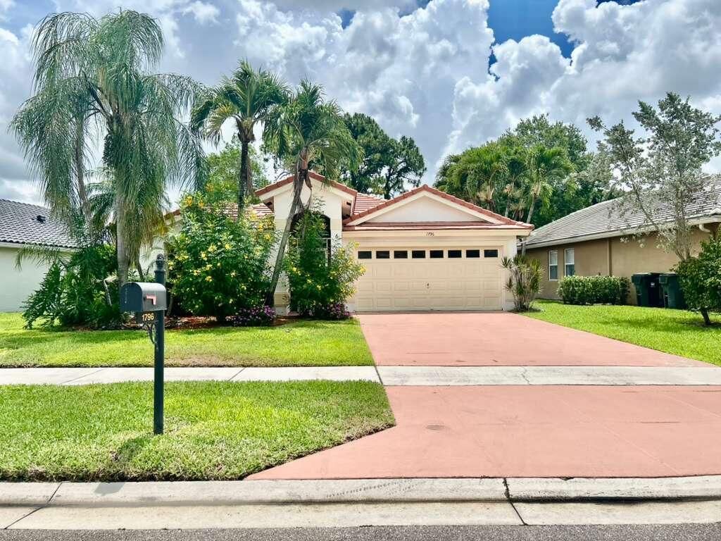 Photo of 1796 S Club Drive, Wellington, FL 33414 (MLS # B26036890)