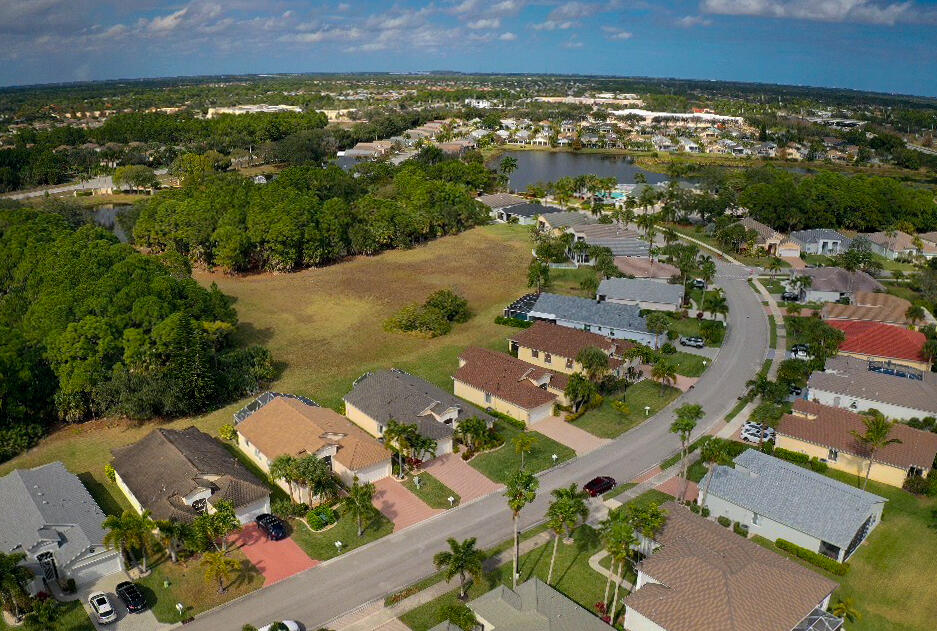 Lake Forest - Residential