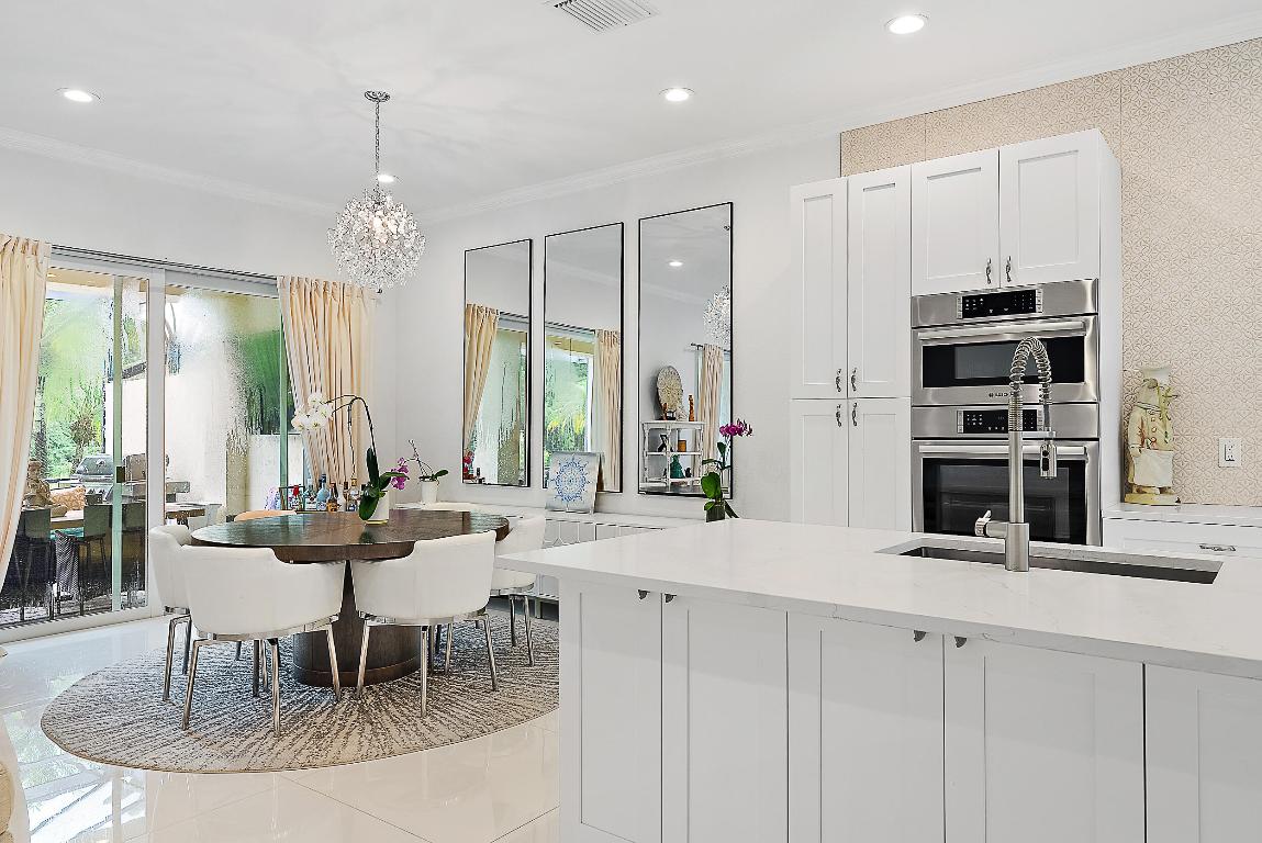 10680 Grande Boulevard