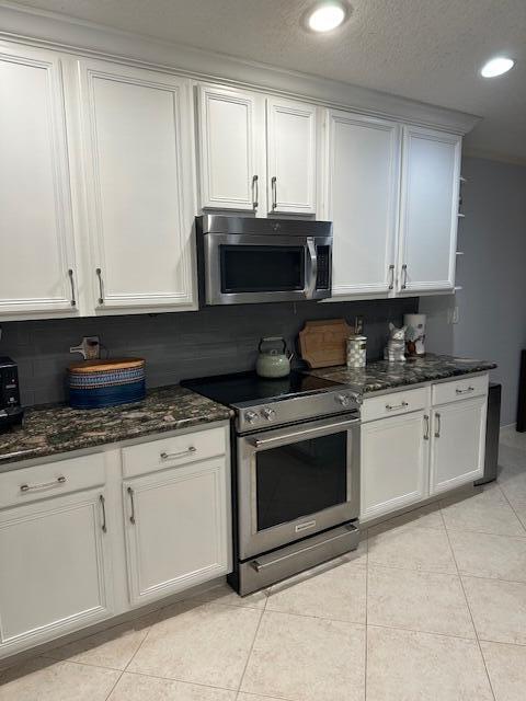 VENETIAN ISLES - Residential