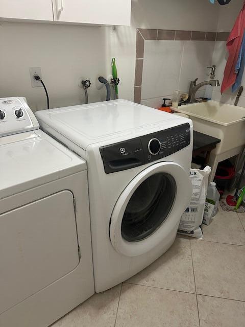 VENETIAN ISLES - Residential