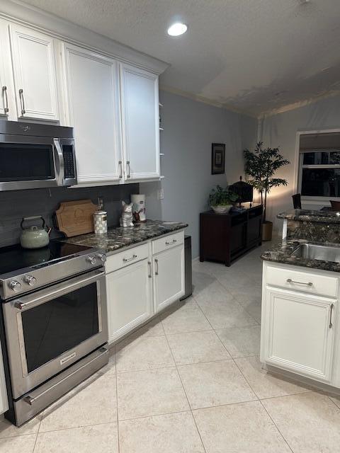 VENETIAN ISLES - Residential