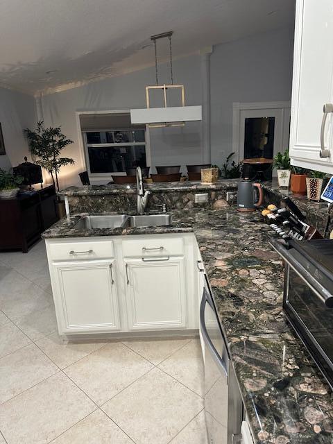 VENETIAN ISLES - Residential