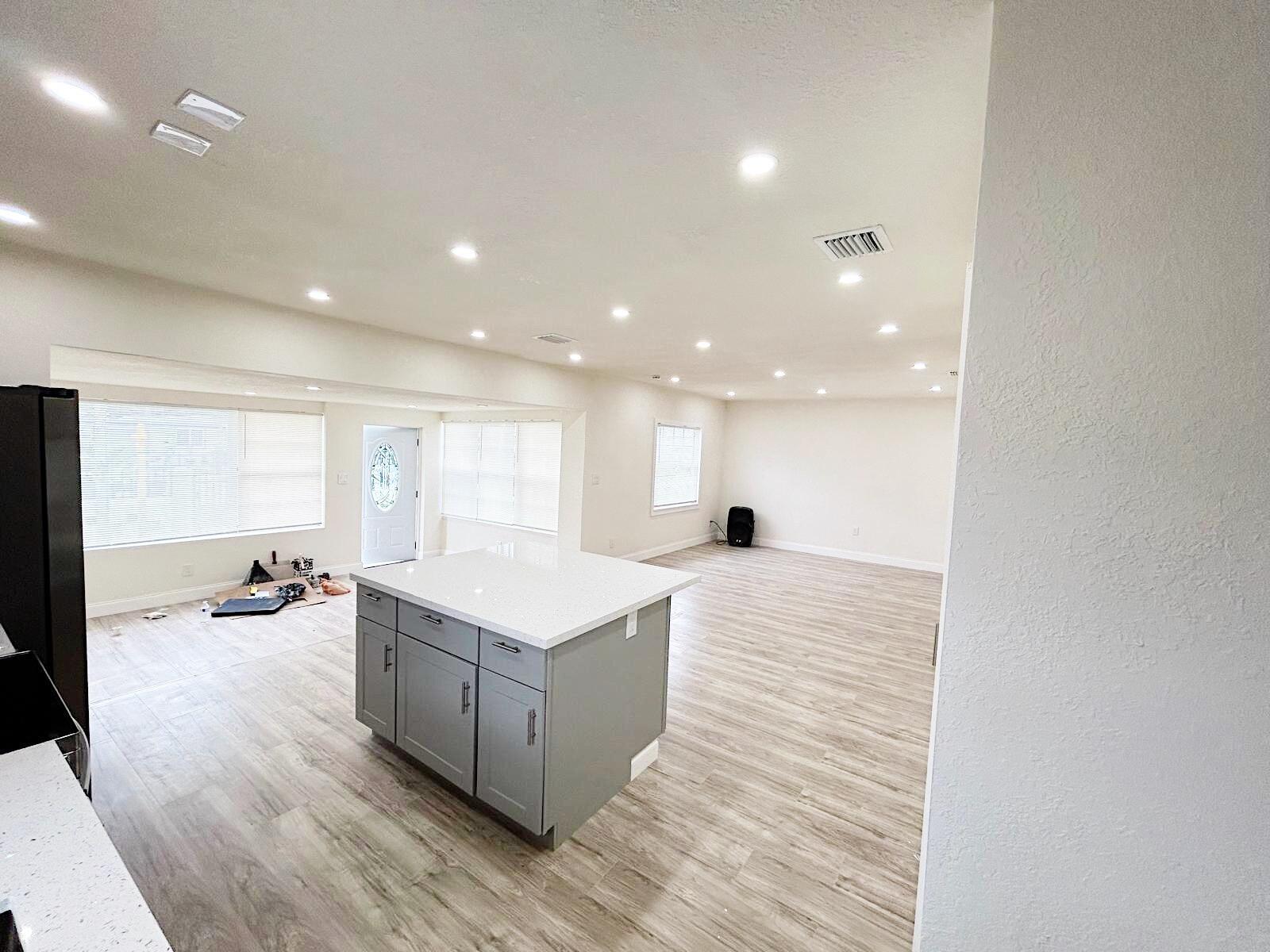 NORTH SHORE HEIGHTS - Residential