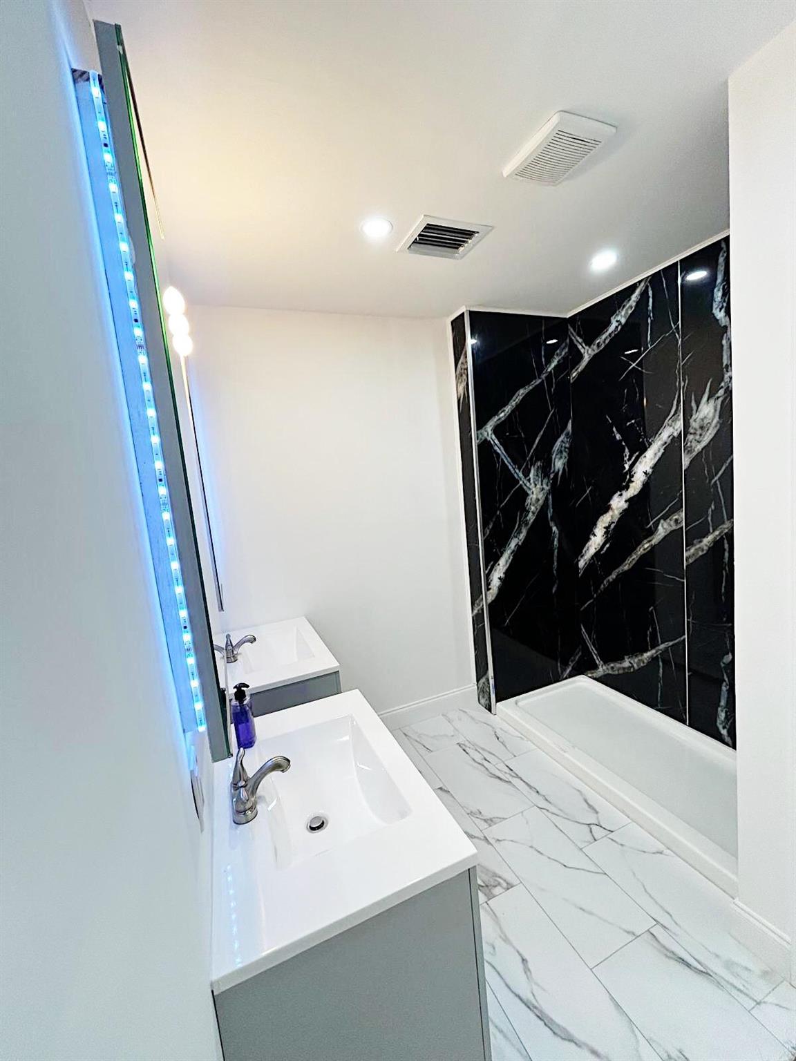 NORTH SHORE HEIGHTS - Residential