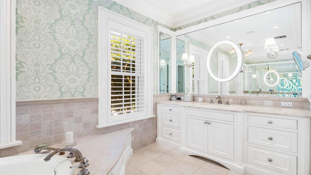 GULFSTREAM COVE - Residential