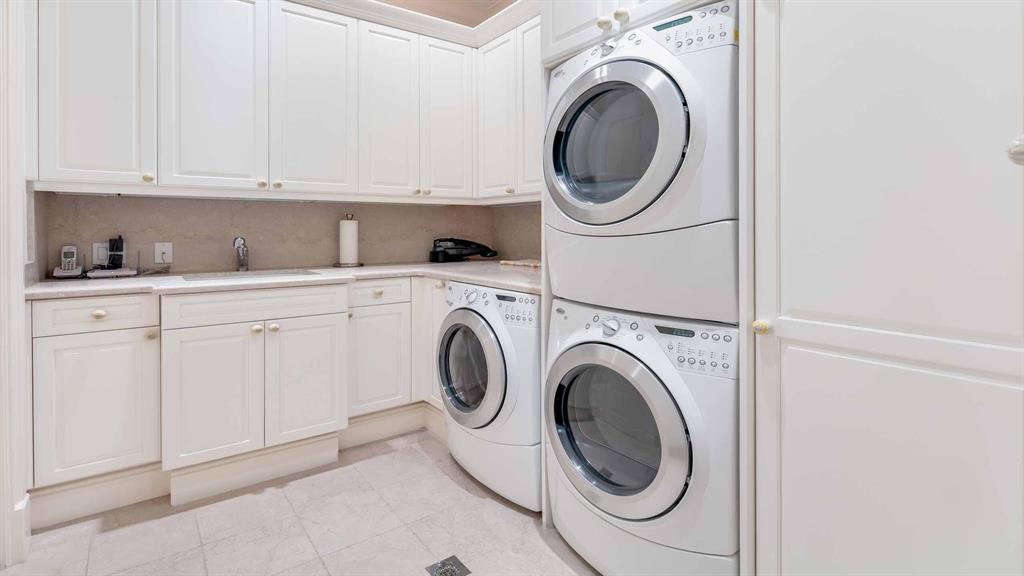 GULFSTREAM COVE - Residential