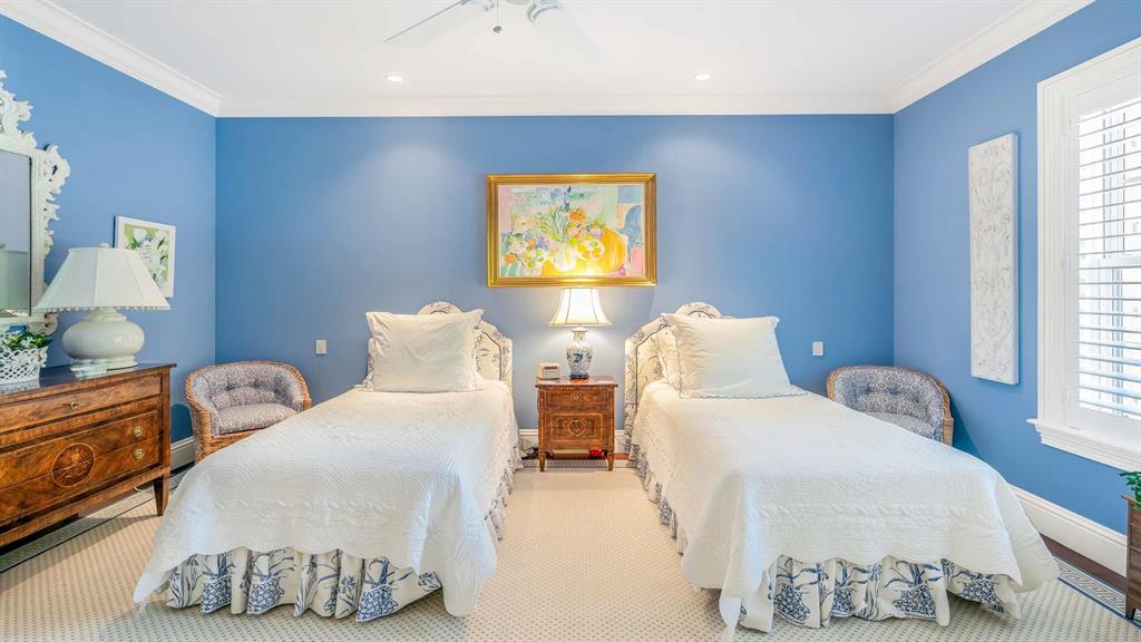 GULFSTREAM COVE - Residential