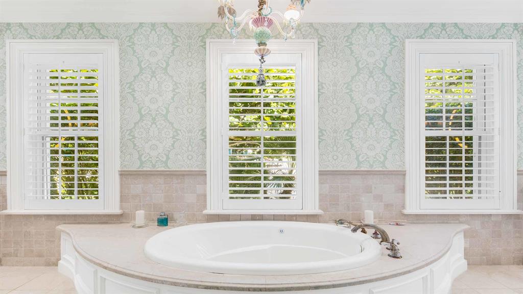 GULFSTREAM COVE - Residential