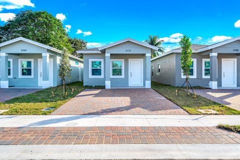 3172 Hiawatha Avenue West Palm Beach FL 33409