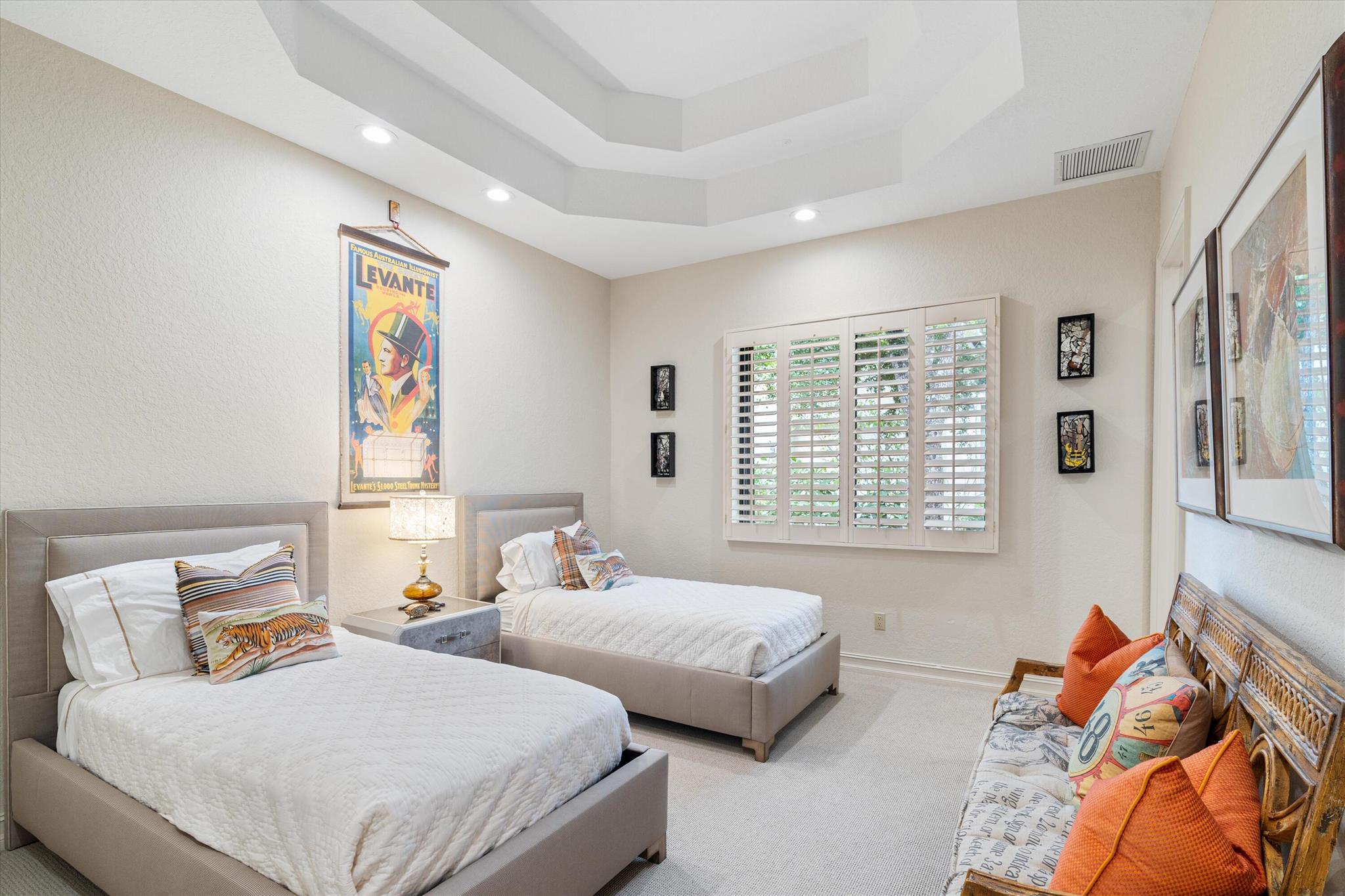 VINTAGE OAKS / POLO CLUB - Residential