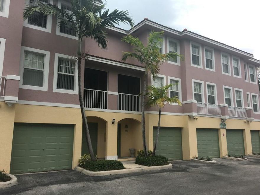 3/2 in Cypress Pointe with 1-car garage  amenities, pool, clubhouse, fitness center & playground! Minutes from top-rated schools, shopping, dining, and parks. A perfect blend of comfort and convenience!"