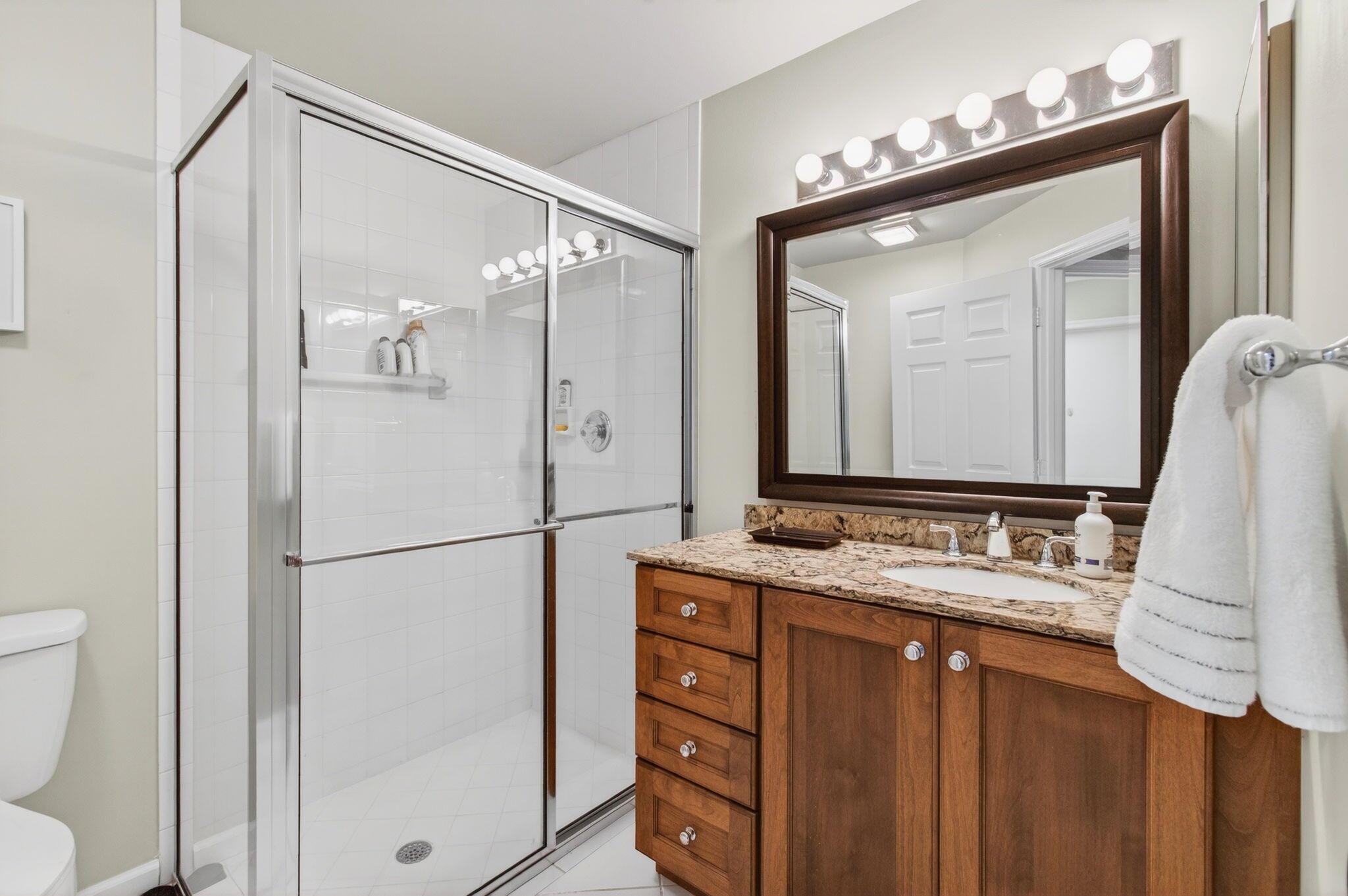 GREENSPOINTE / INDIAN SPR - Residential