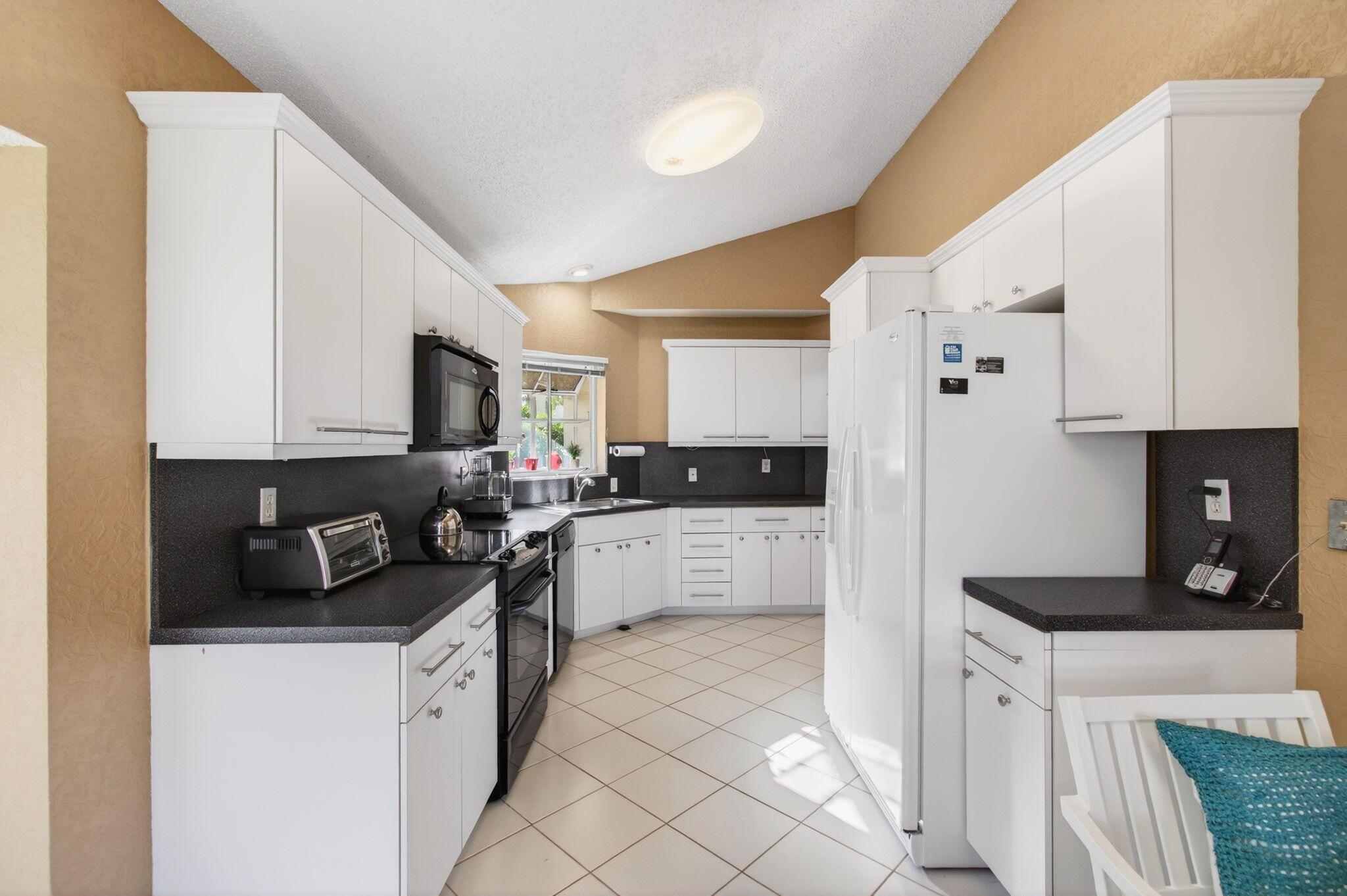 GREENSPOINTE / INDIAN SPR - Residential