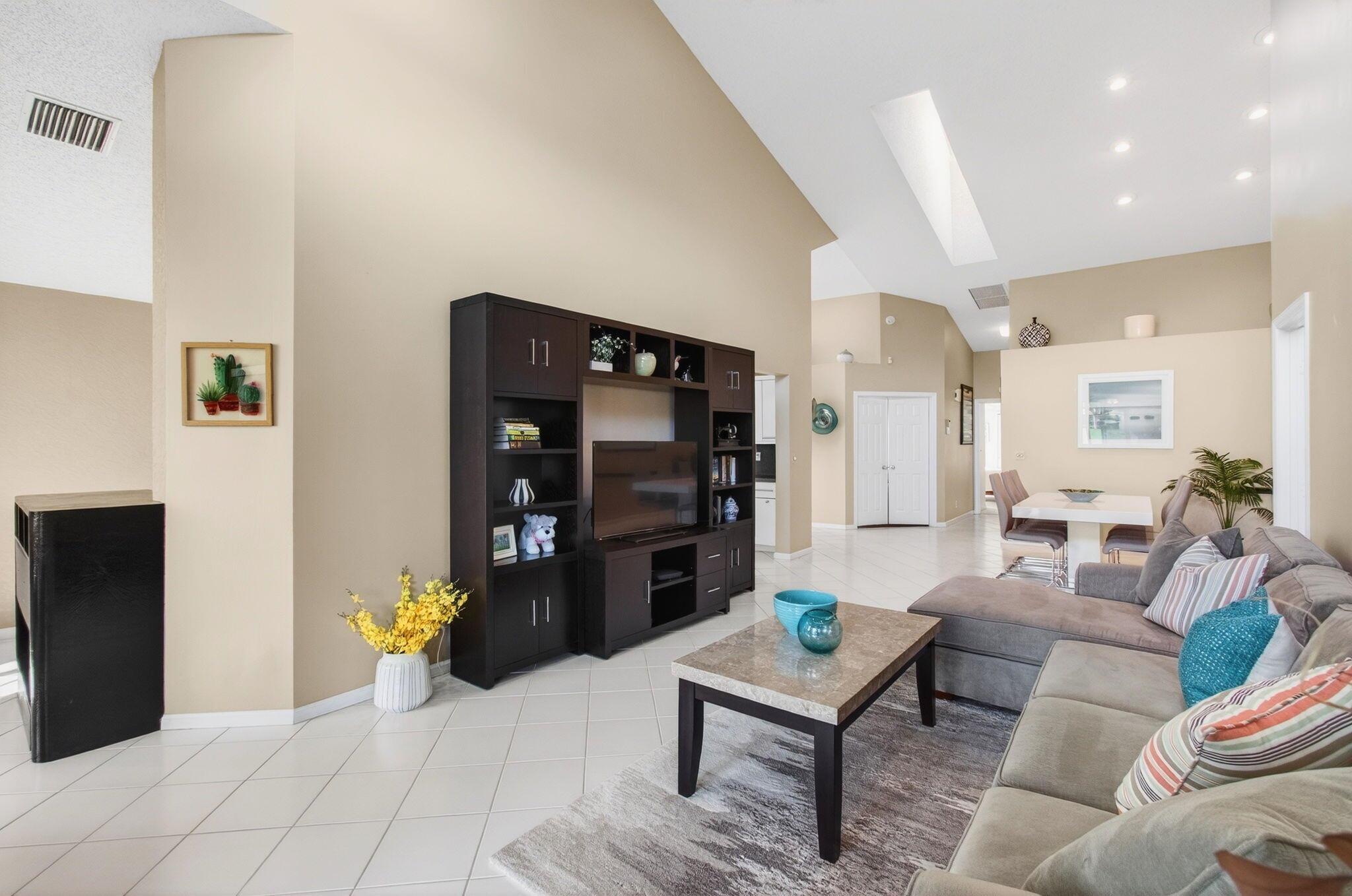 GREENSPOINTE / INDIAN SPR - Residential