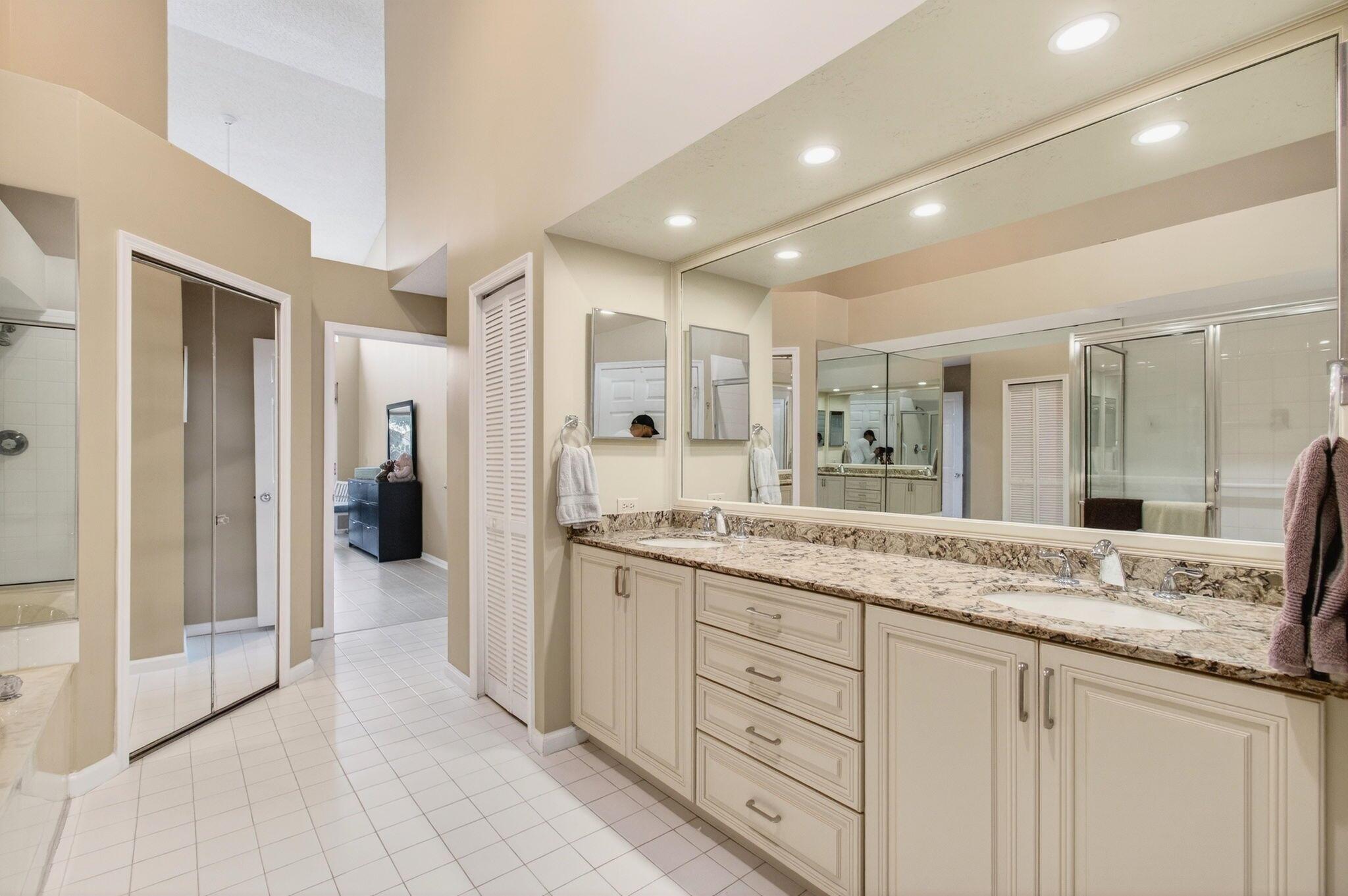 GREENSPOINTE / INDIAN SPR - Residential