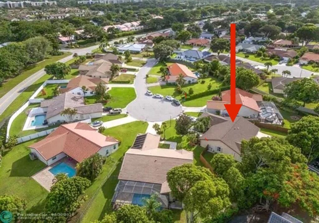 Photo of 6085 Elmwood Drive, Boca Raton, FL 33433 (MLS # R11107775)