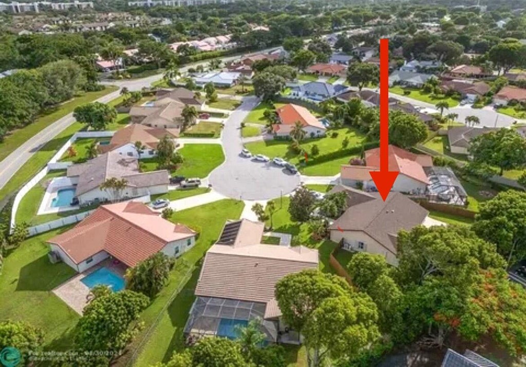 Photo of 6085 Elmwood Drive, Boca Raton, FL 33433 (MLS # R11107775)