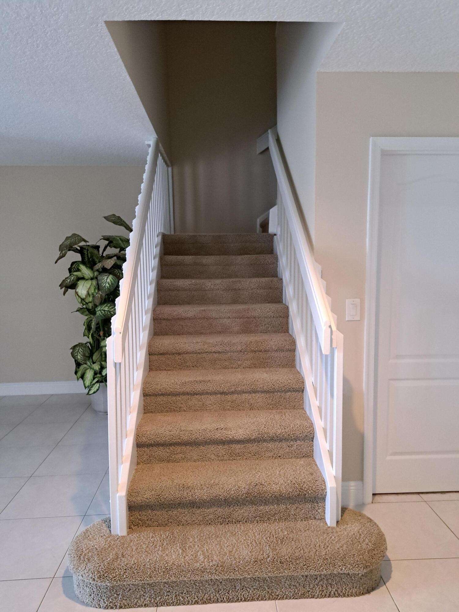 BOCA GARDENS 3 - Residential Lease