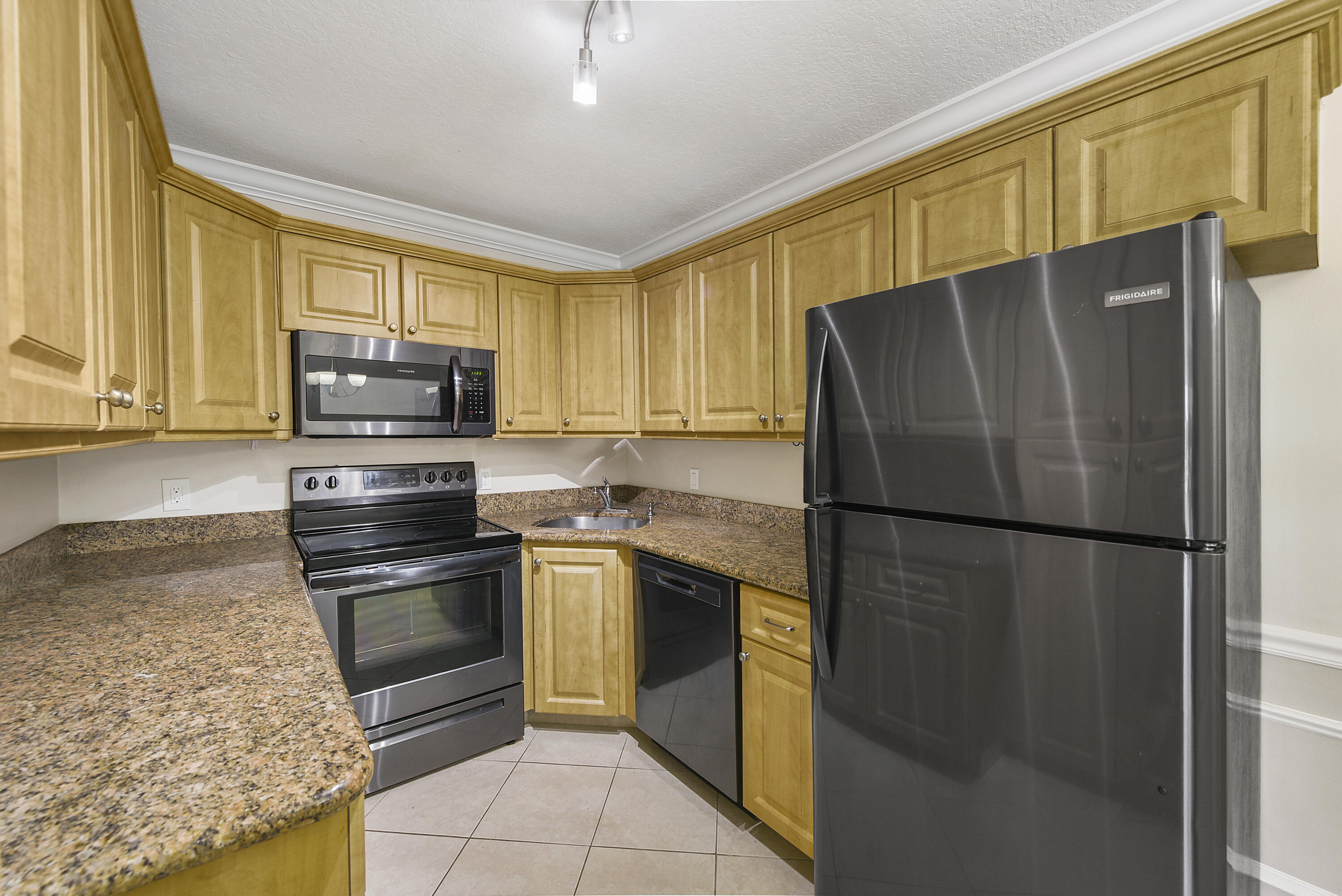 PINE RIDGE AT MARTIN DOWNS CONDO - Residential Lease