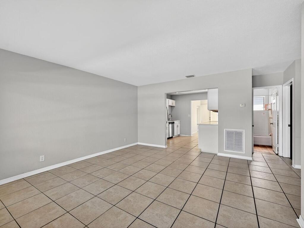 Simpson Place 9-53 B - Residential Income