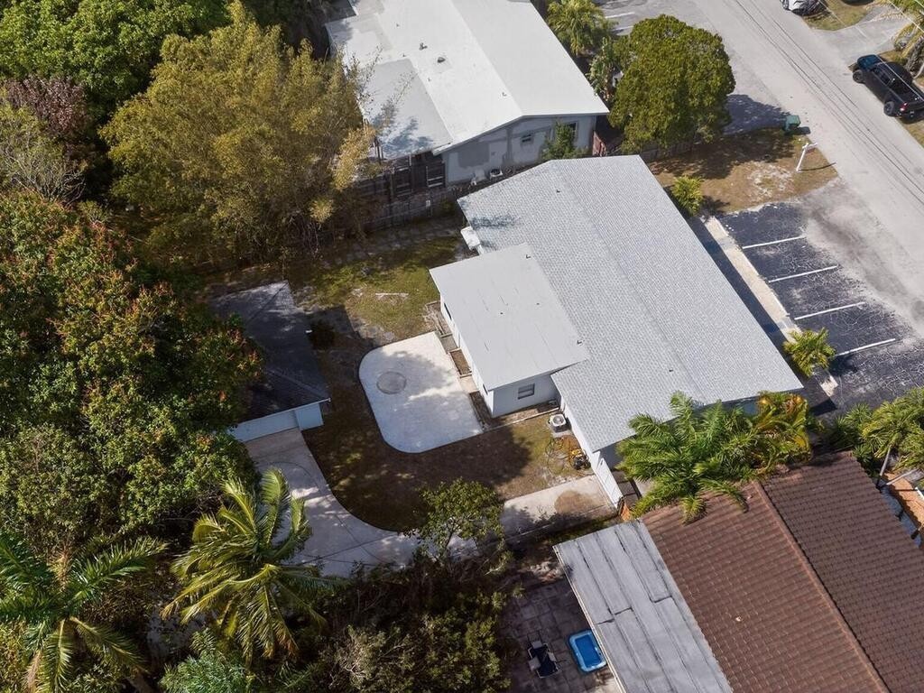 Simpson Place 9-53 B - Residential Income