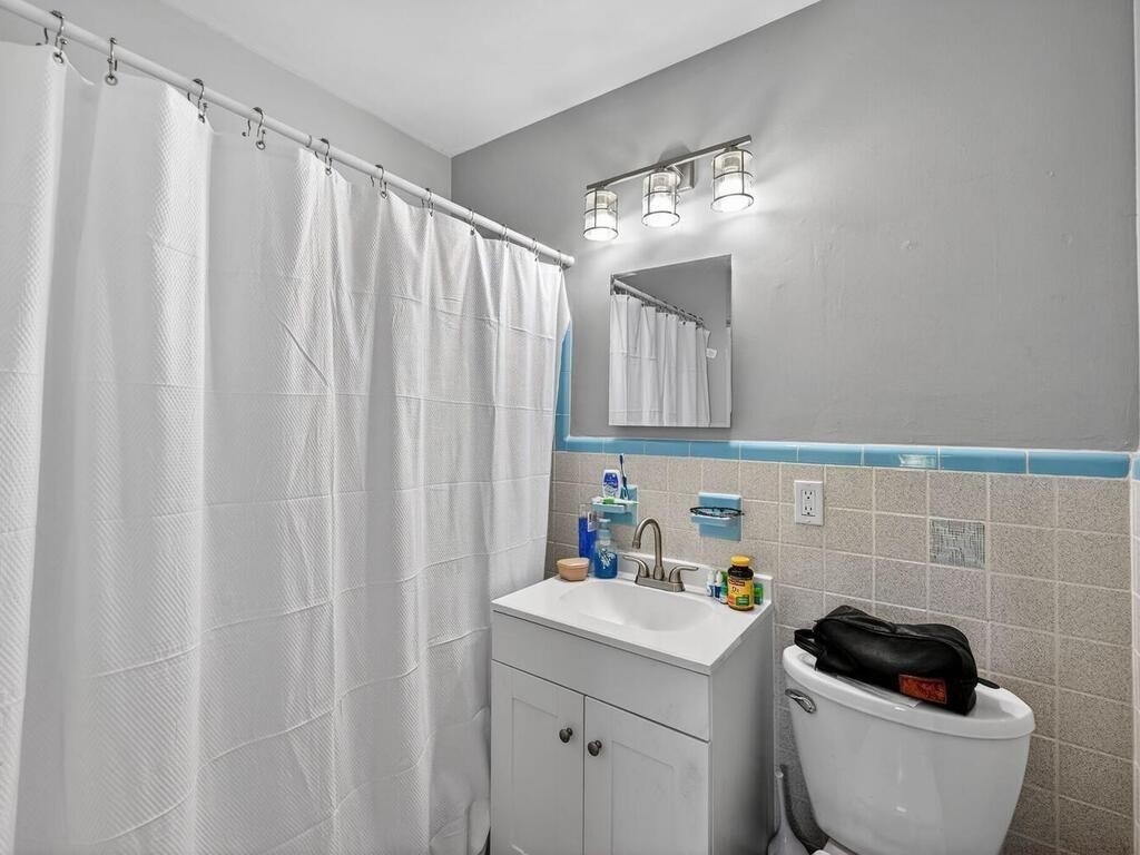 Simpson Place 9-53 B - Residential Income