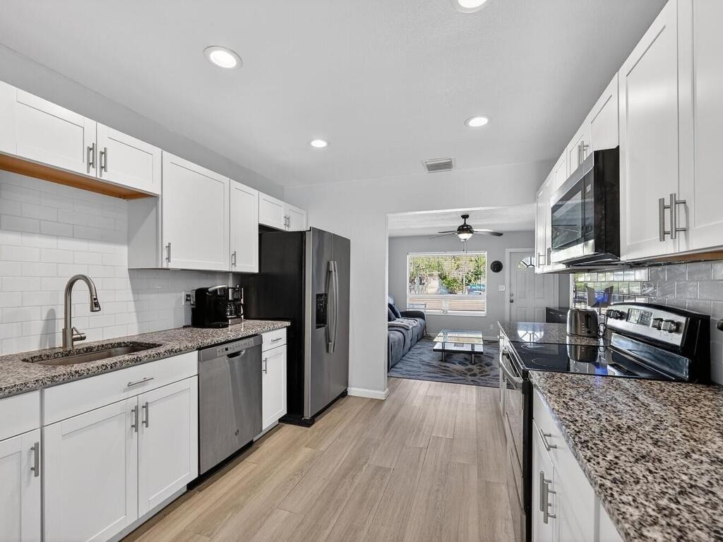 Simpson Place 9-53 B - Residential Income